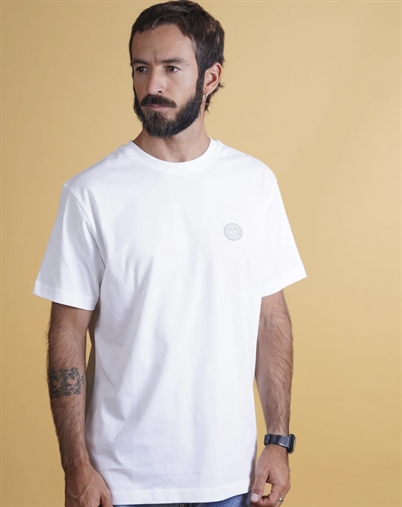 GLOBE BRUSHED TSHIRT